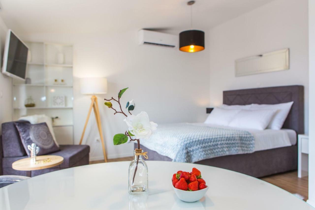 Apartmani Ana Kastela Bagian luar foto
