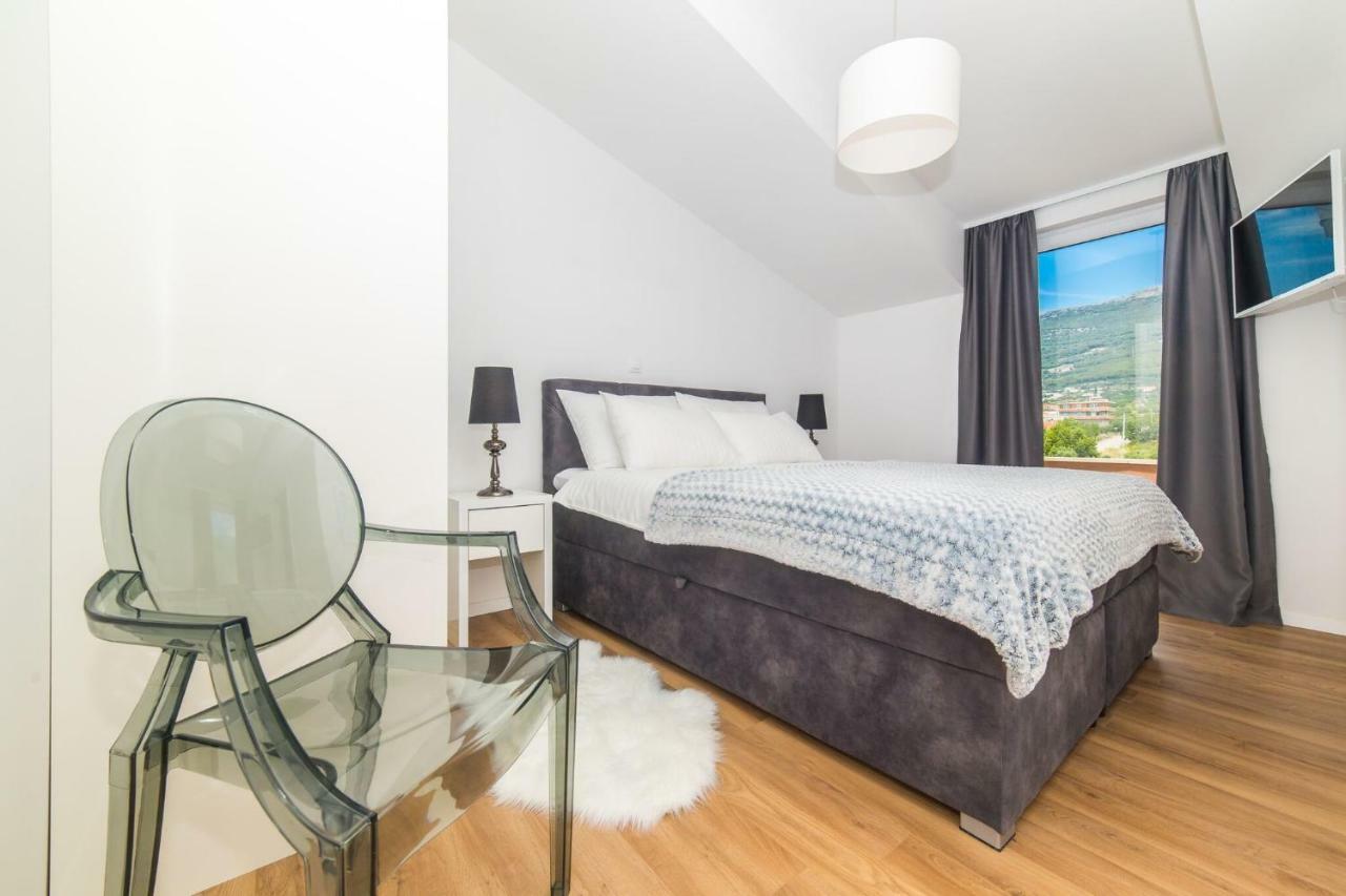 Apartmani Ana Kastela Bagian luar foto