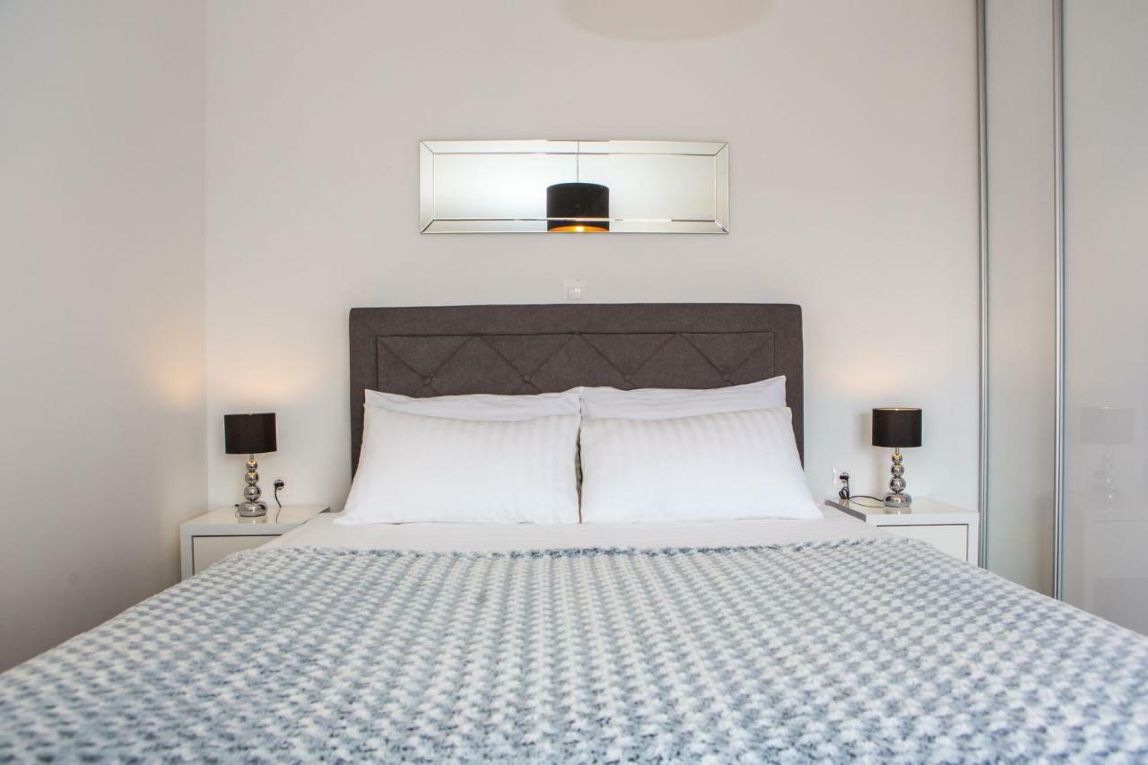 Apartmani Ana Kastela Bagian luar foto